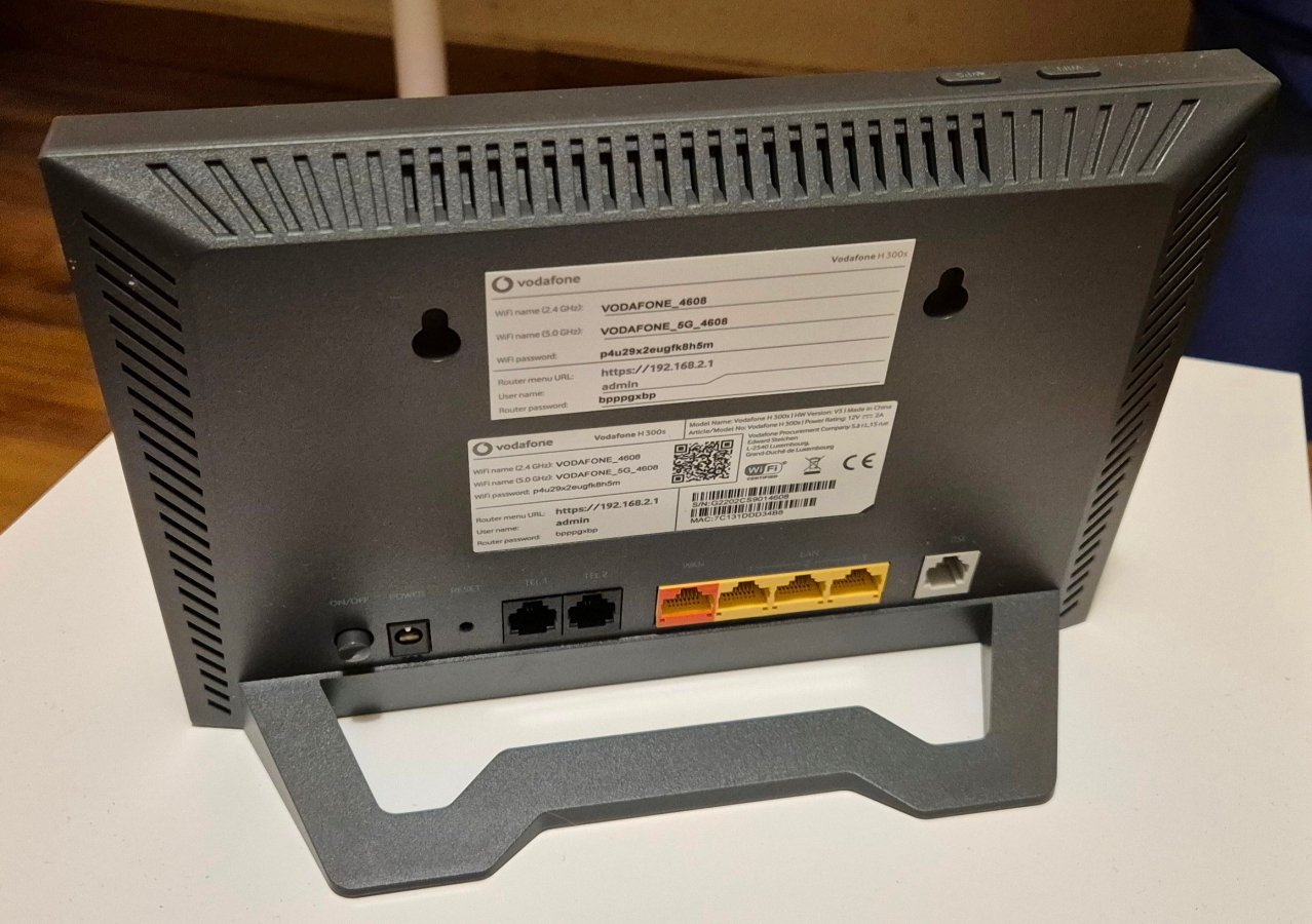 Vodafone h300s pic2.jpg