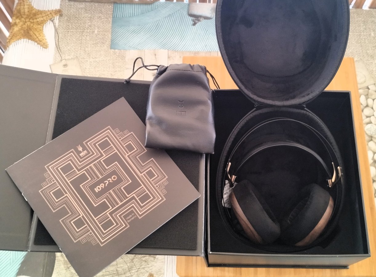 MEZE_02.jpg MEZE_02.jpg