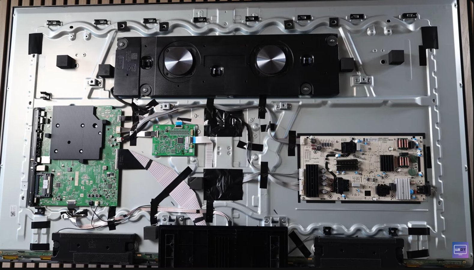 TCL 55C7L_55C7LX1_ teardown_wbdisplaytech.jpg