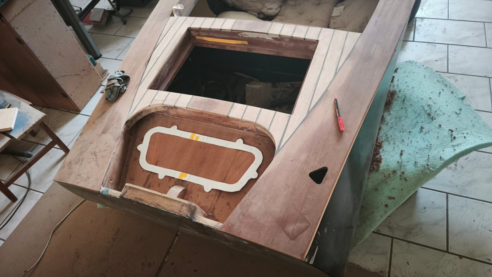 πίσω ντουλάπι εσωτερικό (1).jpg