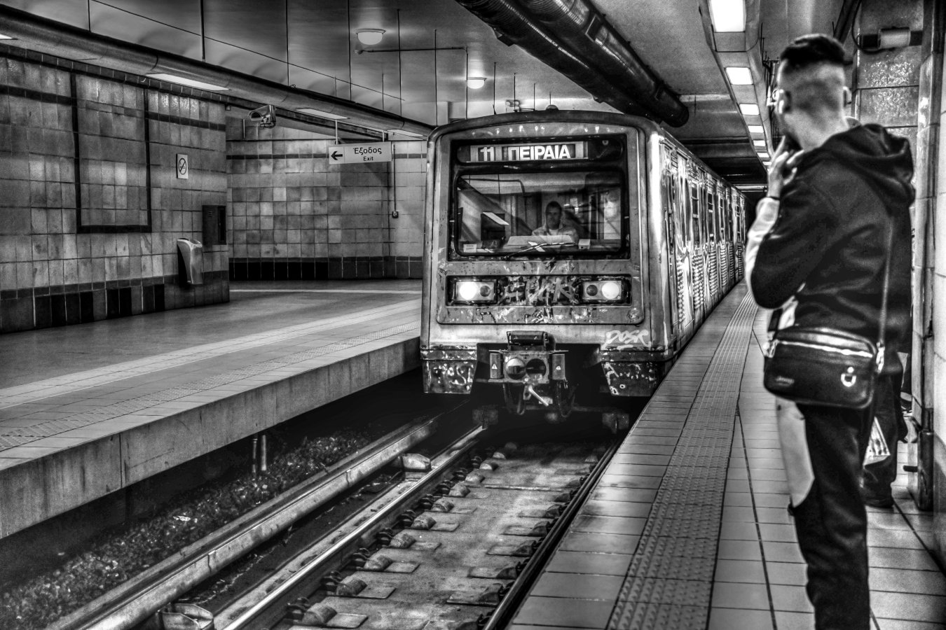 metro DSC04266_001tonemapped.jpg