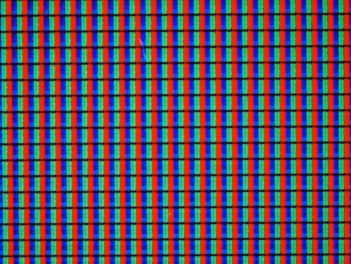 MRE65R95H subpixel panel structure hdtvtestcouk.jpg