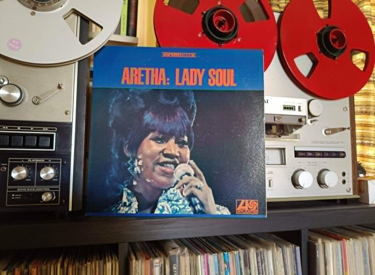 Aretha Franklin LADY SOUL.jpg