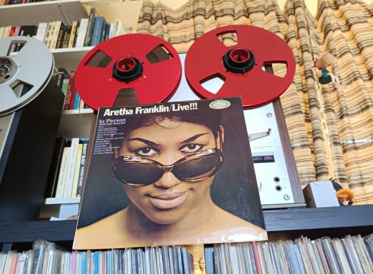 Aretha Franklin LIVE.jpg
