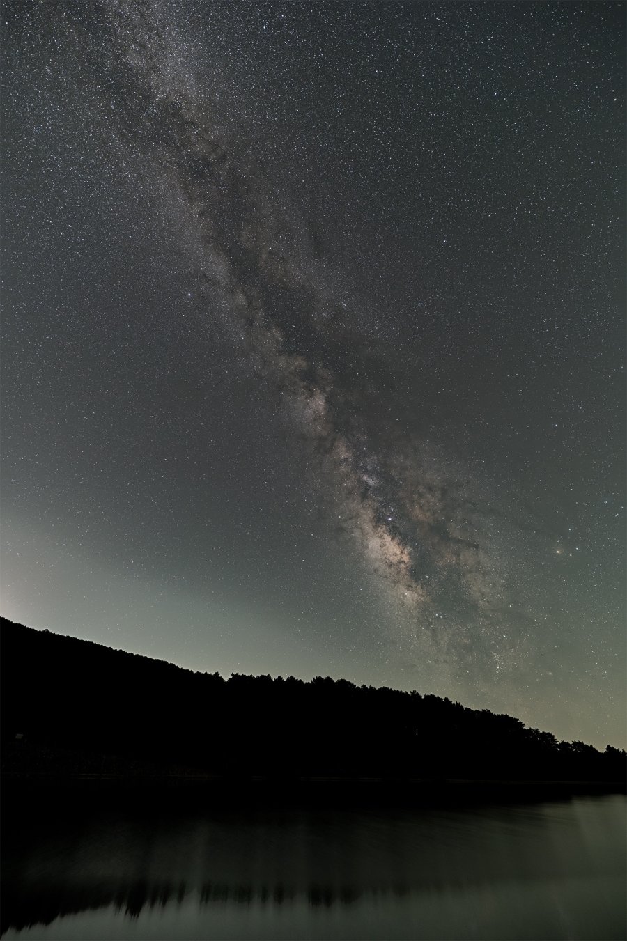 ARV00161-Min Horizon Noise WEB.jpg