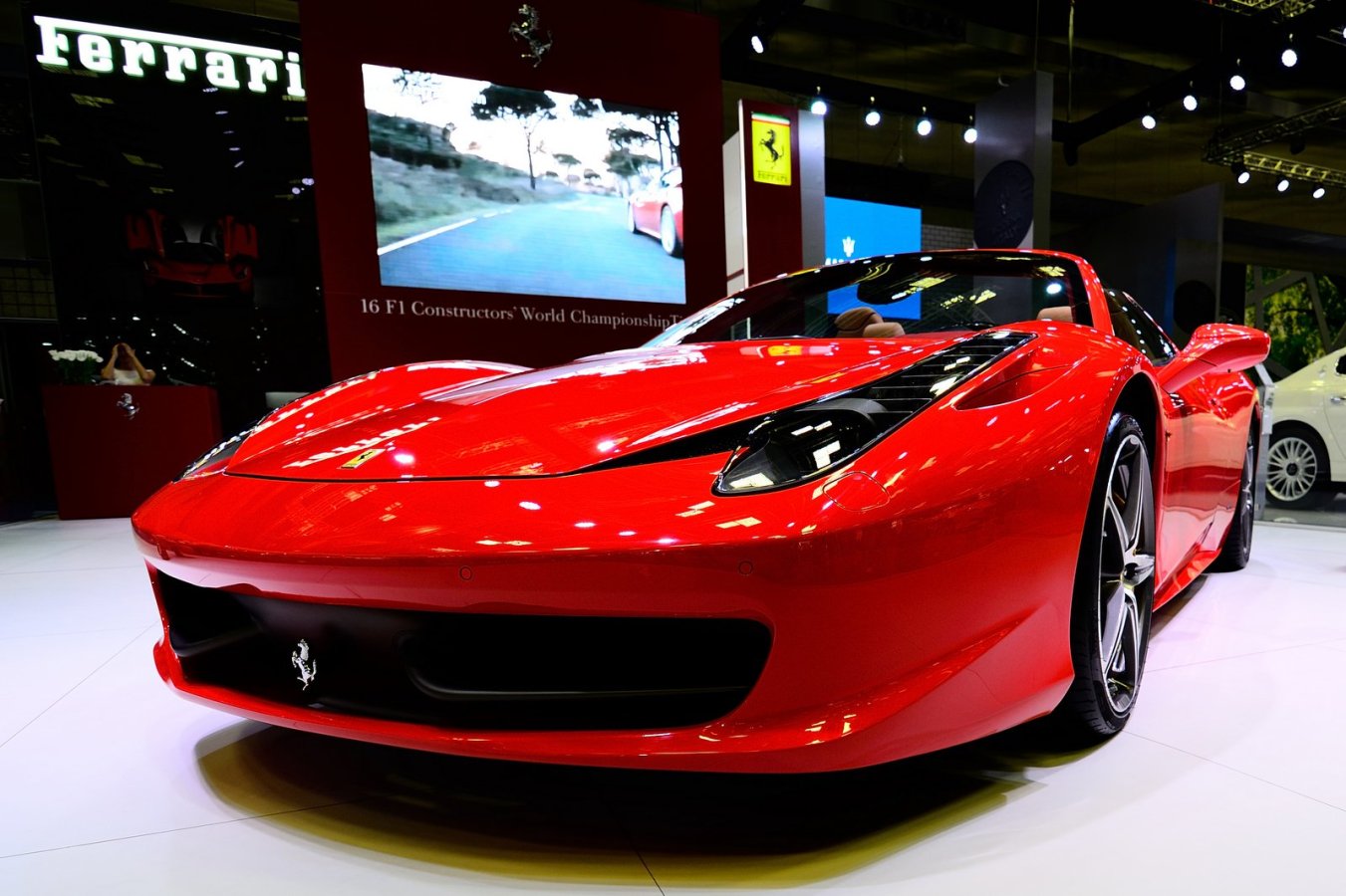 ferrari-458_12822132935_o.jpg
