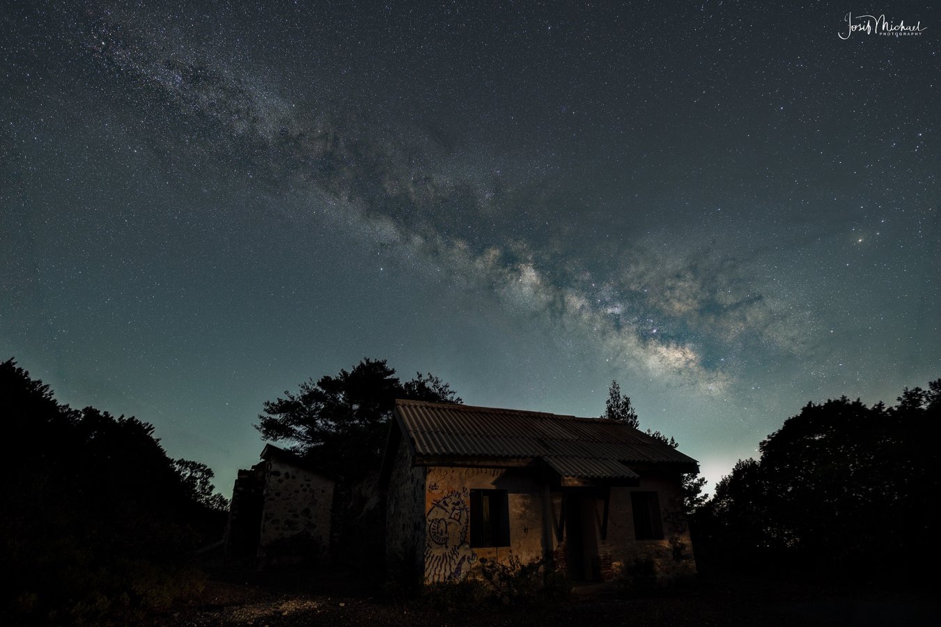 ARV01488-Min Horizon Noise copy.jpg