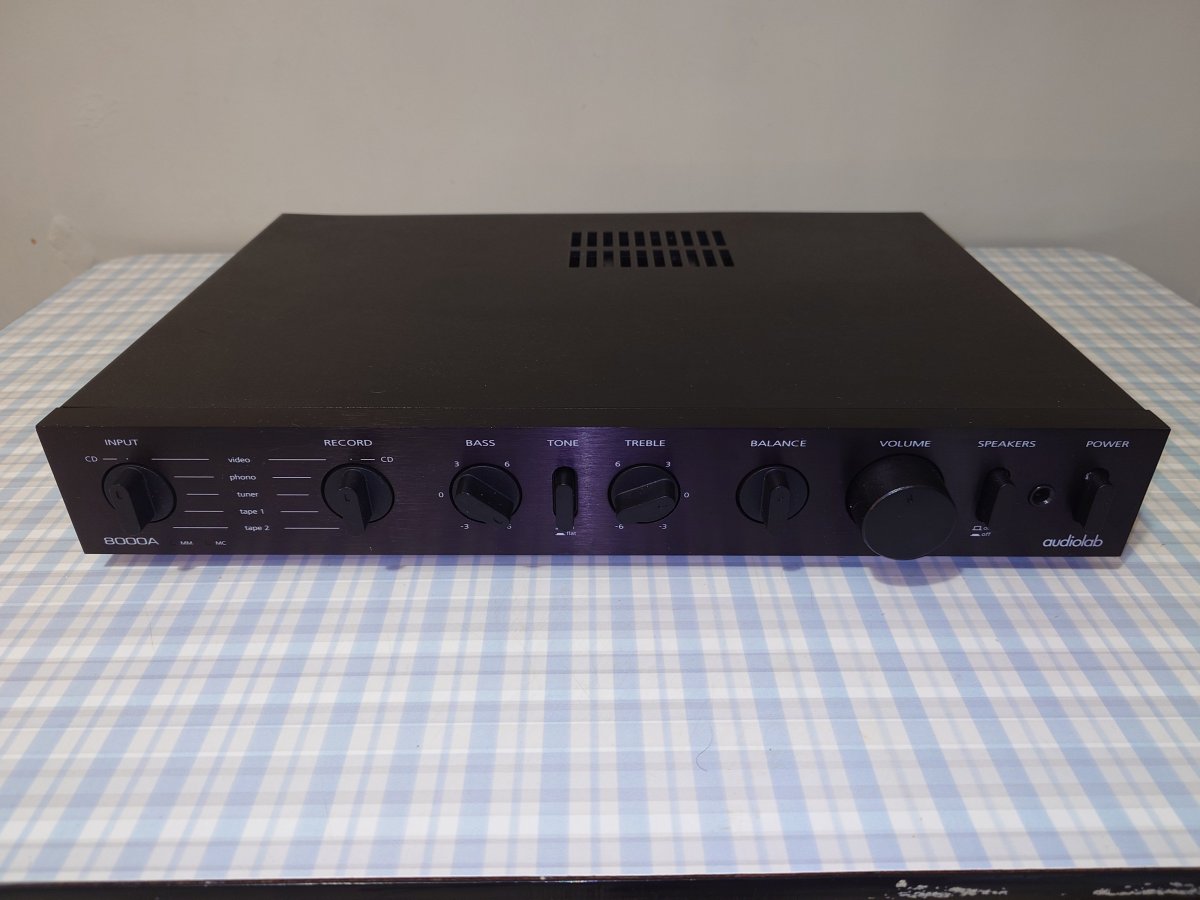 audiolab_8000a_01.jpg