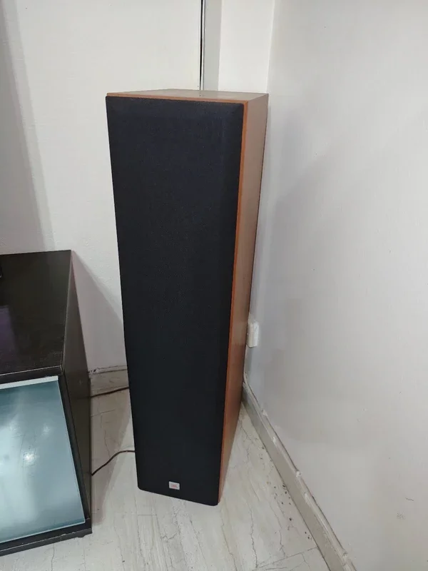 JBL 0.webp