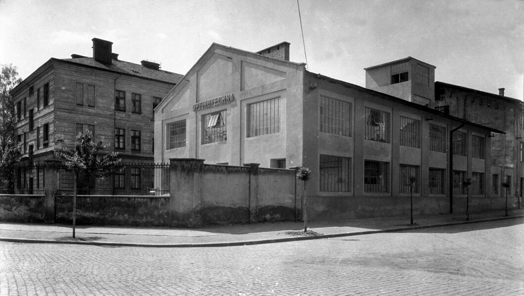 1934-optikotechna.jpg