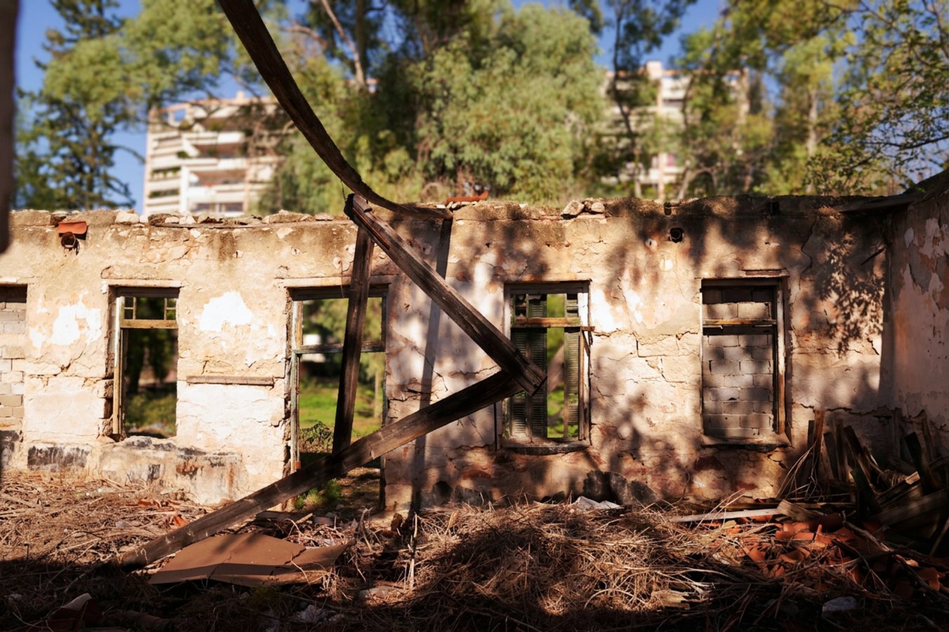 abandon building_00011.jpg