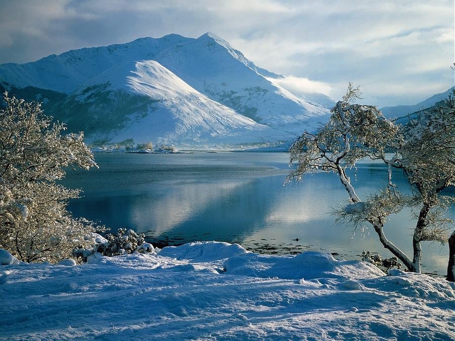 Ballachulish,_Western_Highlands,_Scotland.jpg