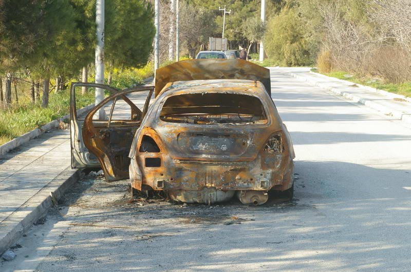 BIOS - Sunday - 01.jpg