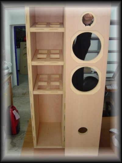 arcos_enclosure_3sv.jpg