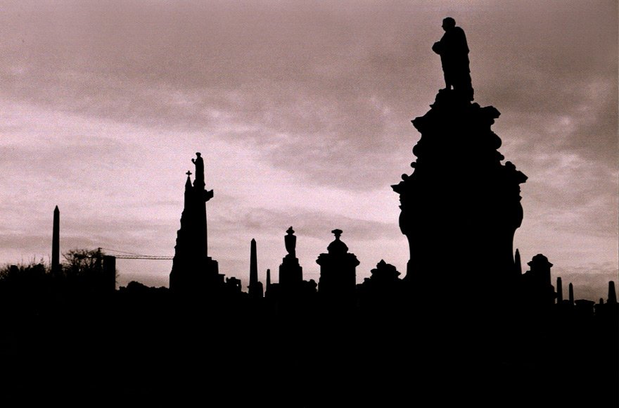 cemetery_glasgow.jpg