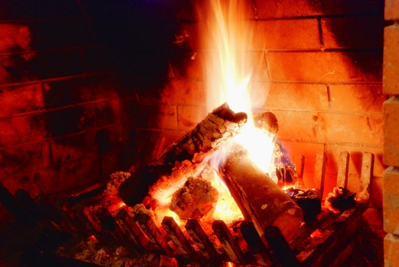 Fireplace1.jpg