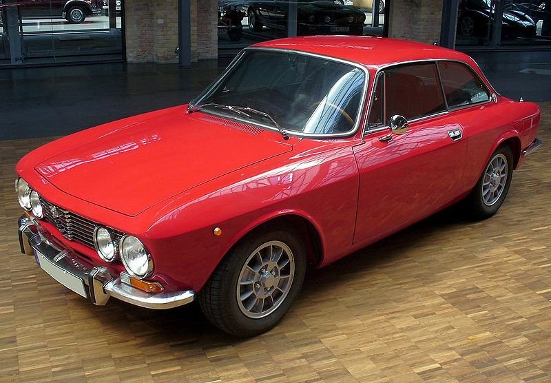 Alfa_Romeo_2000_GT_Veloce.jpg