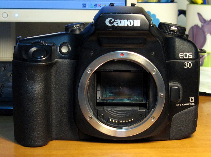 eos30_1.jpg