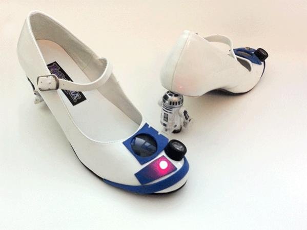 R2 heels.jpg