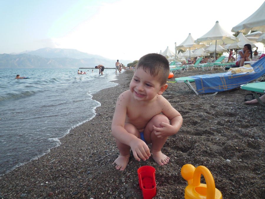 444 xiliadou - paralia.jpg