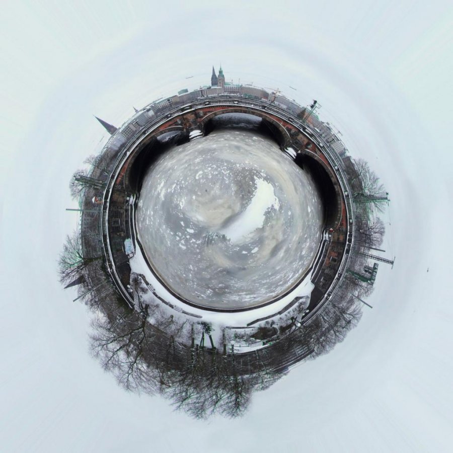 HH-PANORAMA--PLANET----.jpg