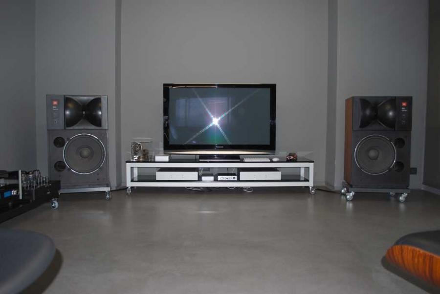 JBL1.jpg