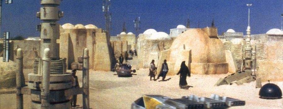 Mos_Eisley_traffic 02.jpg