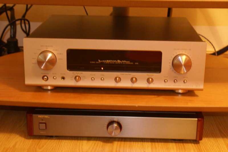 LUXMAN C3.jpg