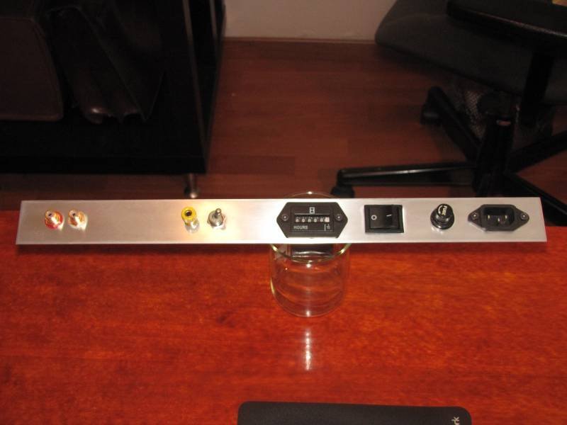 24 Πίσω πάνελ01.jpg