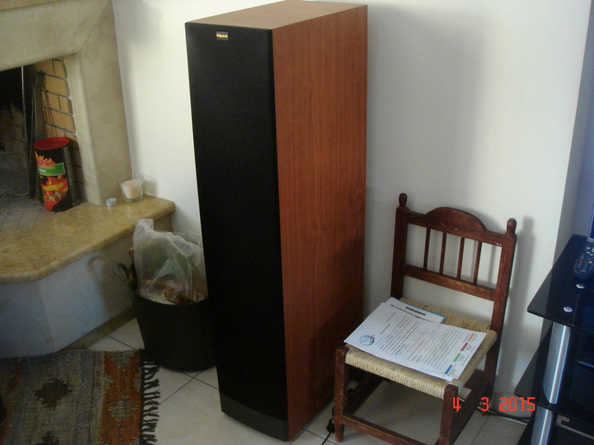 akg 003.jpg