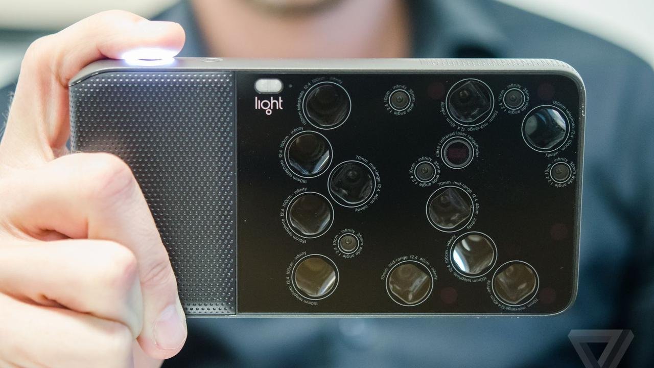 light-l16-camera-3299.0.0.jpg