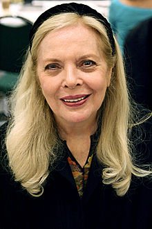 220px-Barbara_Bain.jpg