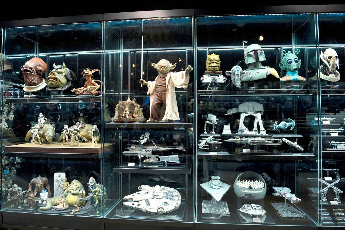 03 Props, ships & dioramas.jpg