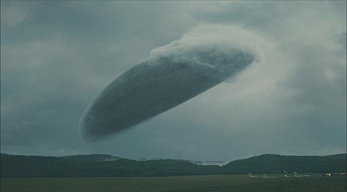 Saucer departing 02.jpg Saucer departing 02.jpg