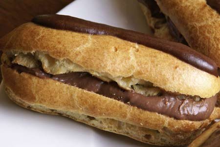 chocolate-eclair.jpg