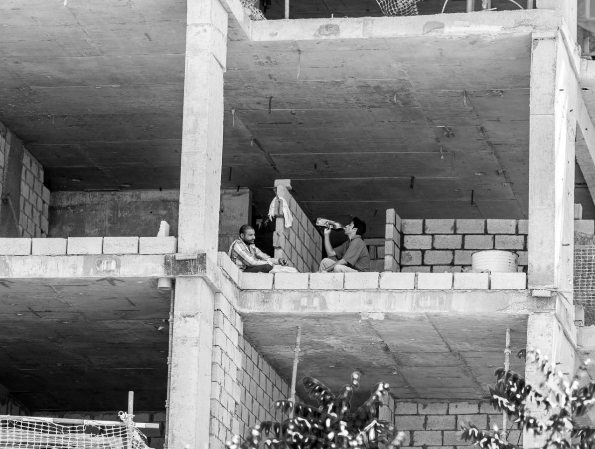 working in 40 degrees Dubai 2.jpg